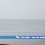 На берегу Чёрного моря работы не останавливаются даже ночью, несмотря на непогоду